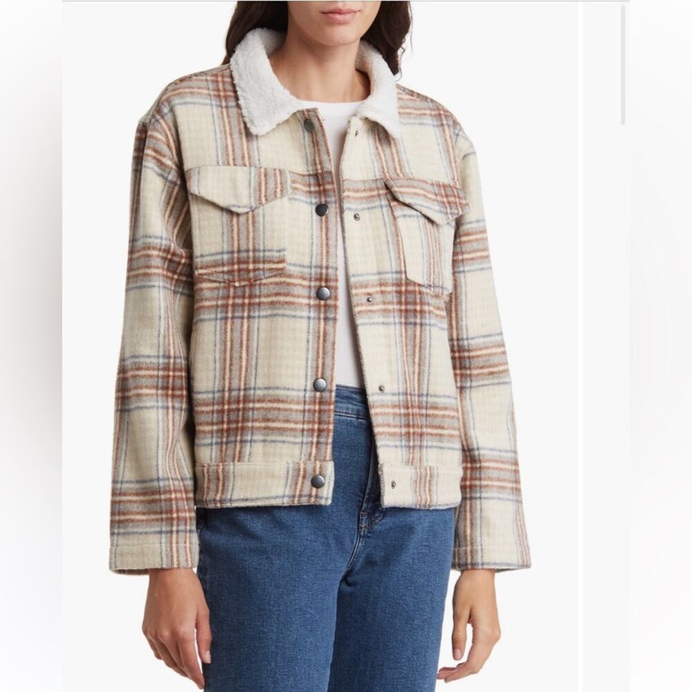 Vigoss Plaid Faux Shearling Collar Crop Trucker Jacket Size M